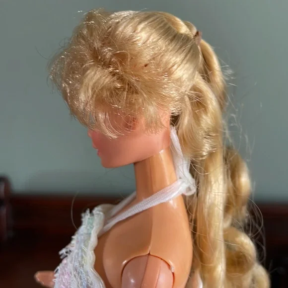 Vintage 1980 Happy Birthday Barbie. - Picture 12 of 16